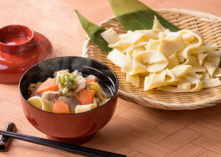 群馬の郷土料理 おっきりこみ